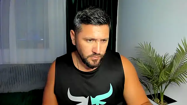 Gold_Alpha_Boy live cam on StripChat