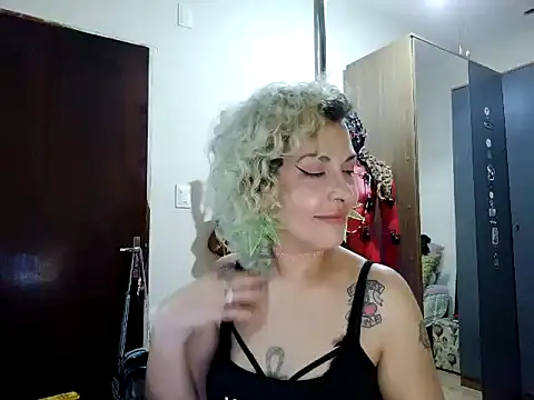 MariLouM 🎡 live webcam