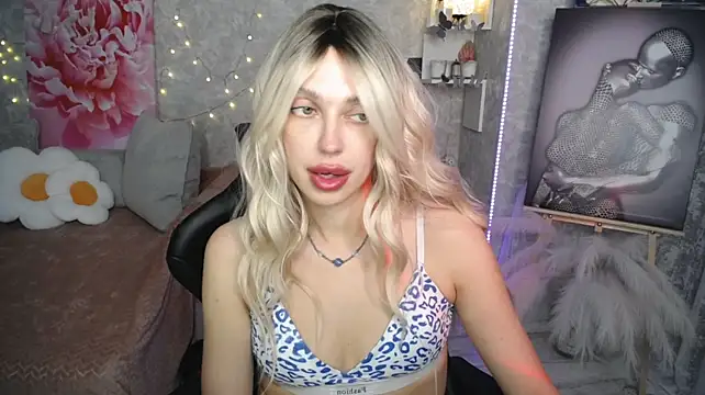 NickyAdamidi 💰 free live stream