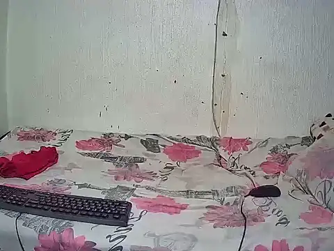 Sophie-Lilly webcam