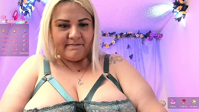 sweetbambi23 webcam
