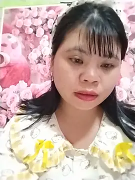 Xuka_lyss live cam on StripChat