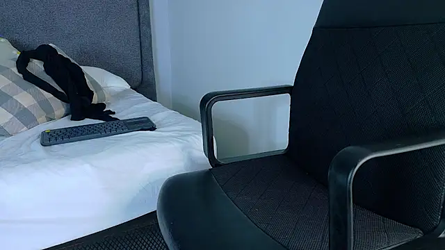 Dulcesexy__ live cam on StripChat