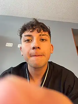 oliver_k (M twink) - WIN CONTROL TOY 3MIN + JERKING + NAKED