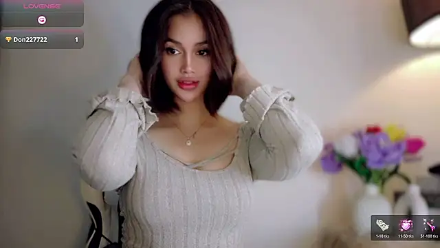 Anna_HollyDoll