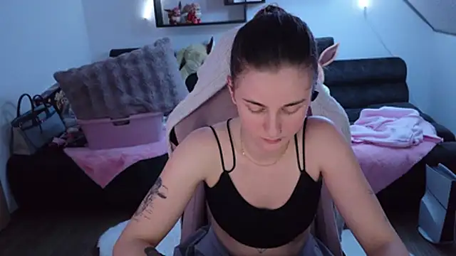 Melly4You webcam