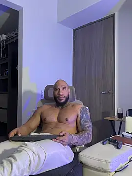 Andrew_Johnnson webcam