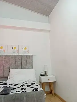 Dante_Knox webcam