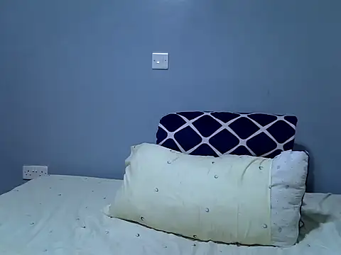 sexyjulie340 webcam
