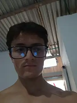 Davitfitnosuke webcam