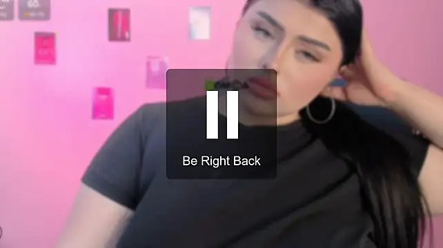 amanda_striking webcam