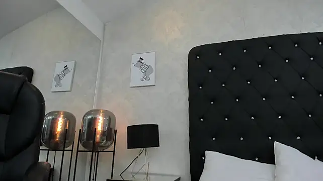 ariana_moon00 webcam