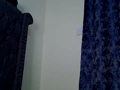 sexxyleslyy webcam