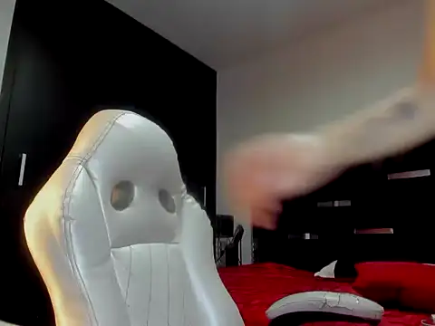 Miranda_bigcock3 webcam