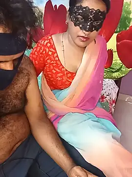 ChitChatCouple webcam