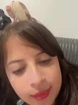 Petite_Claudia webcam