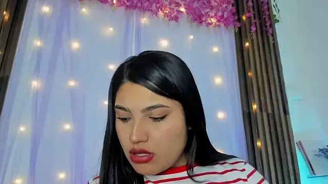 SaraAldridge webcam