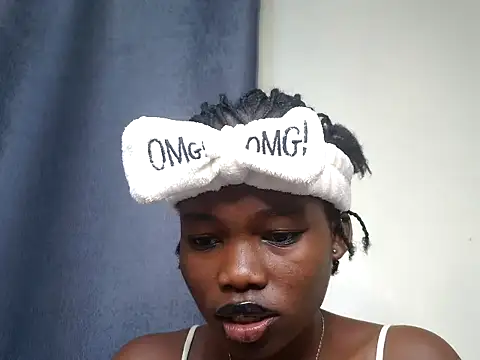 cute_sexy_val webcam