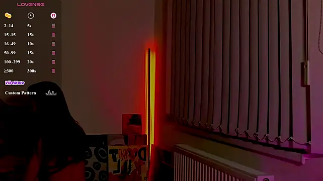 Andrea_Blossom webcam