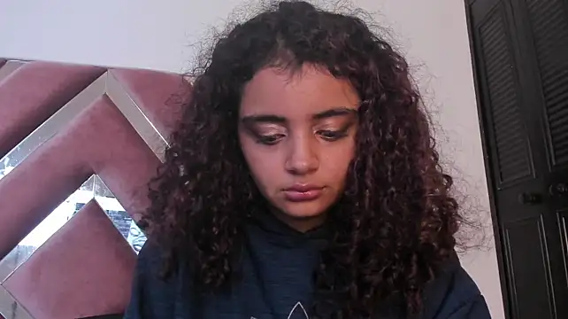 Dahlia_rossee webcam