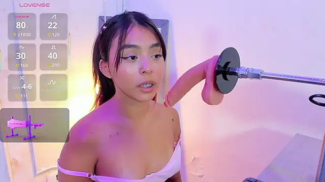 lanna_brunette webcam