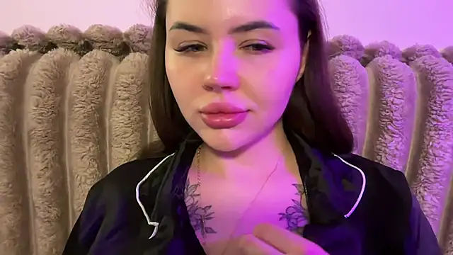 AlmaryKim webcam