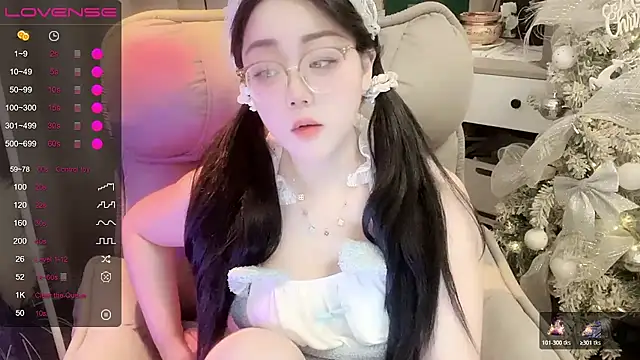 Monica-666888- webcam