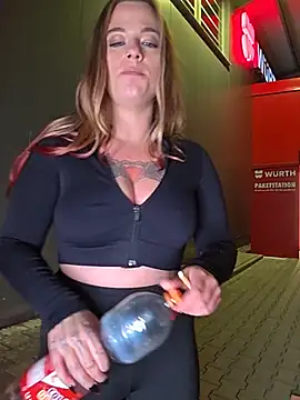 Luna_Lynn webcam