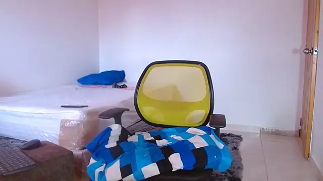 skinny23cm webcam