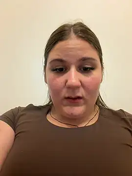 Sweet_Valentiina webcam