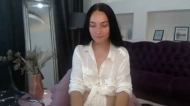 Yr_Shy_Bae webcam