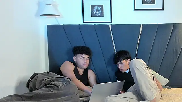 Enzo_love18 webcam