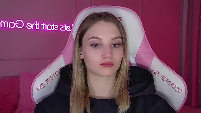 StacyEvances 🅰 adult chat