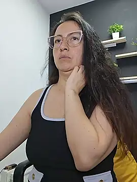 Lauryn_Jones webcam