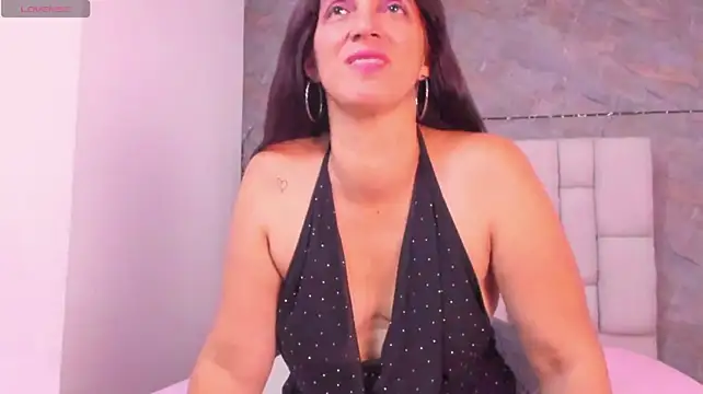 lily_rose1 😶 webcam