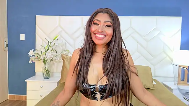 Kiara_Parker_ 🌔 online sex webcam