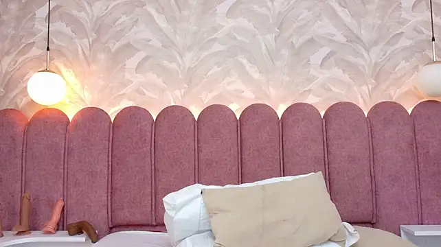 Noa_Adams webcam
