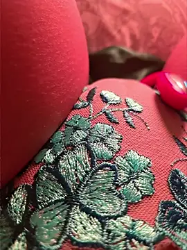 SexyErola27 webcam
