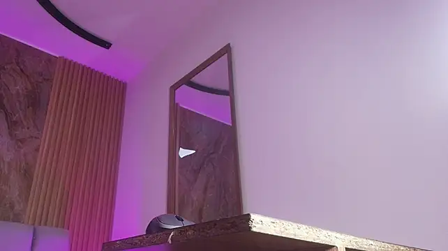 luce_williams webcam