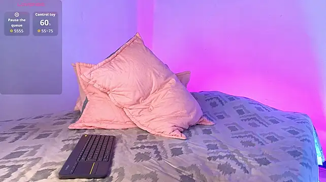 lucie_petite webcam