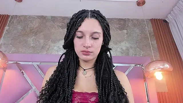 MilaWhitte webcam