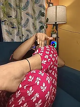 Trending-Desigirls webcam