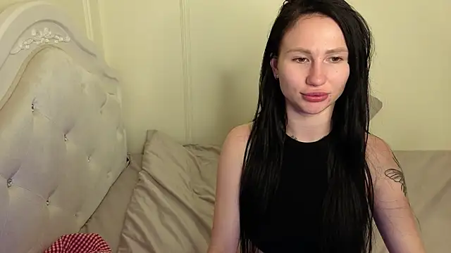 Honey__Money webcam