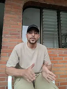 Cris_LaCobra_ webcam
