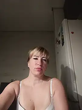 babyjessi (F milf) - Bite my lips 🫦