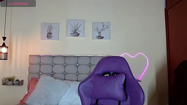 _naomi_s (F milf) - MASTURBATION 💦💦