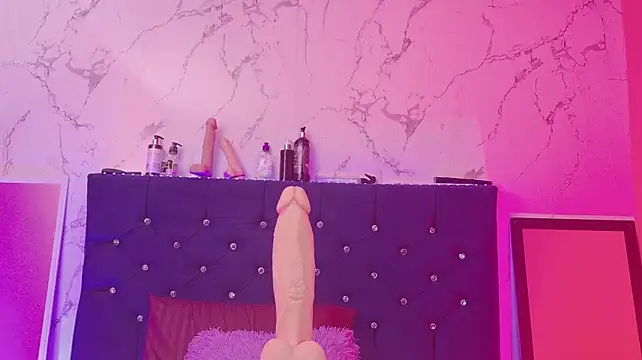Dakotaa_Johnson webcam