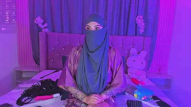 Nayla-Mouna webcam