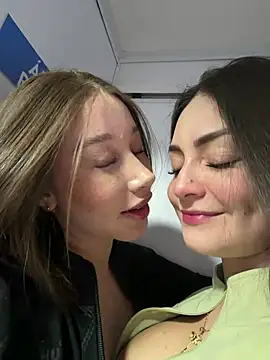 roouse live sex cam
