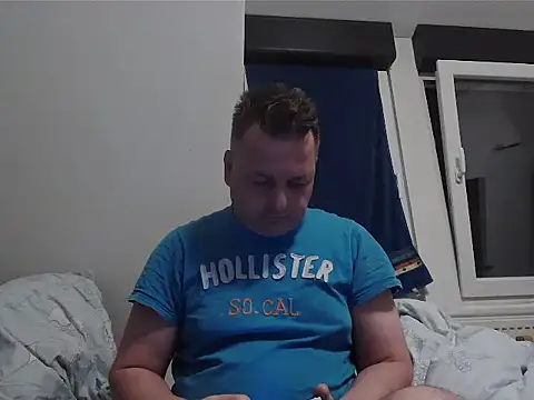 boy0230M live cam on StripChat